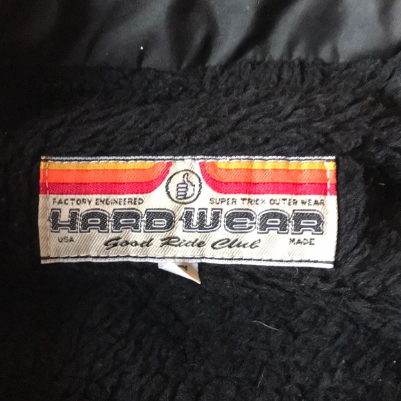 Hard Wear Vest - Picture 2 of 4